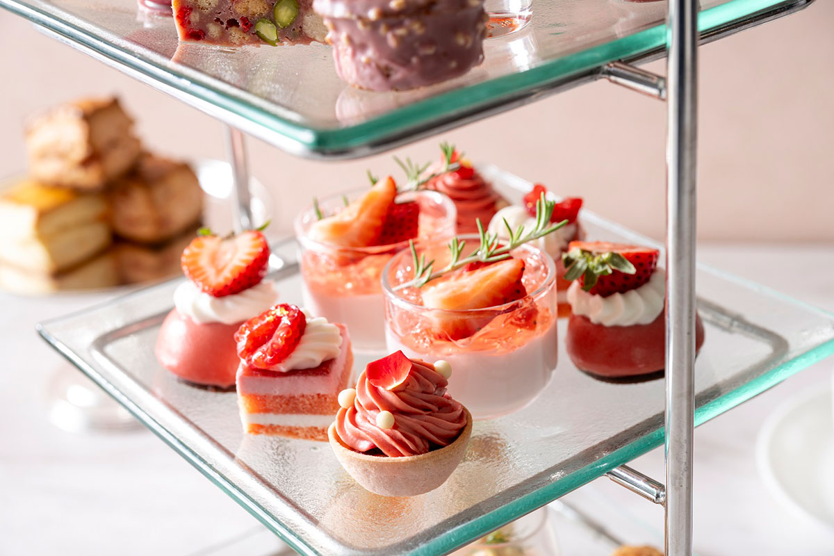 いちごとルビーショコラのアフタヌーンティー