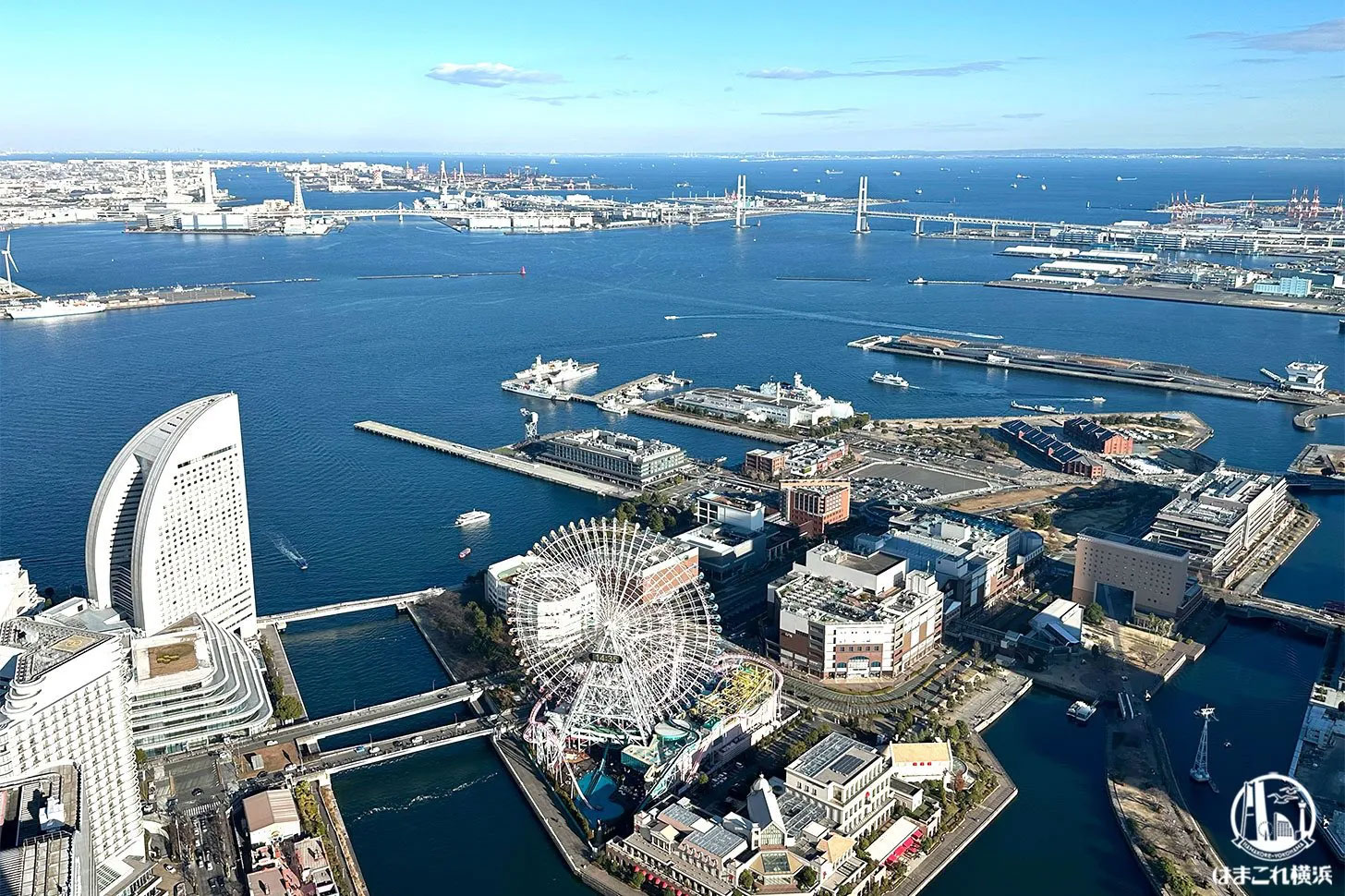 横浜ランドマークタワー69階展望フロア「スカイガーデン」からの眺め