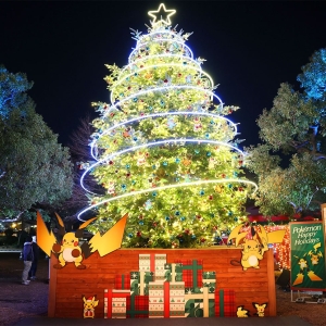 横浜赤レンガ倉庫にポケモン集結！クリスマス彩るメガライチュウたち灯すツリーやフォトスポット多数出現中