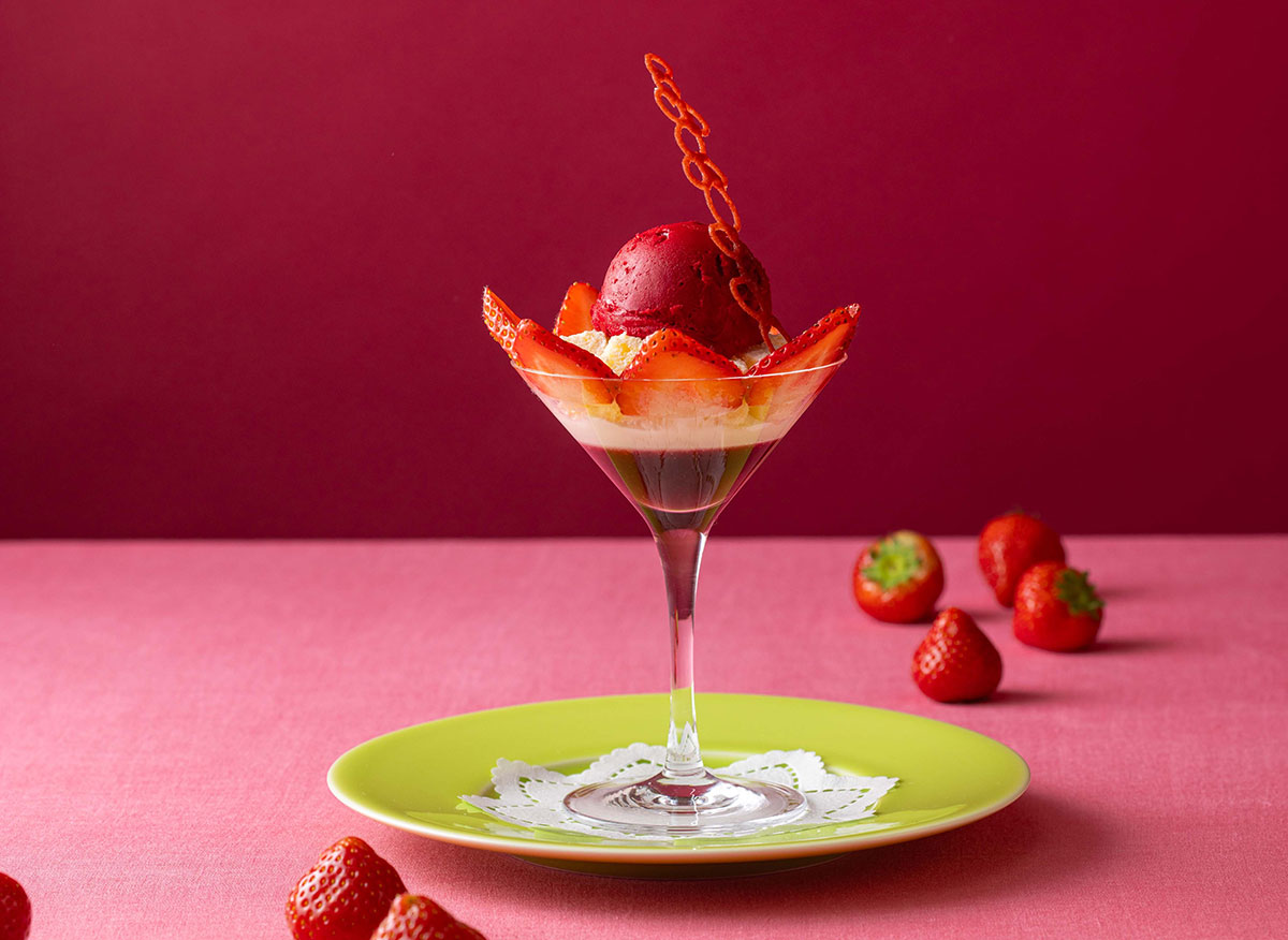 いちごショートケーキパフェ