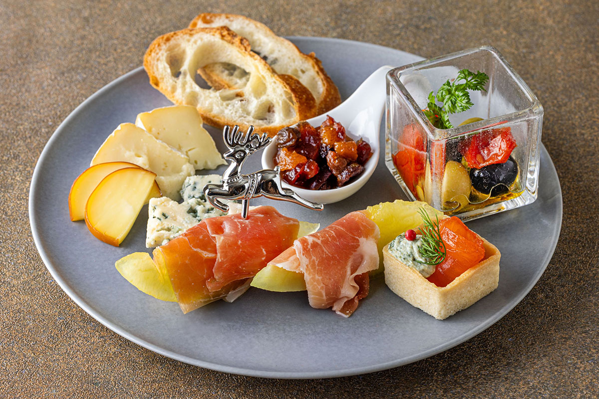 イブニングハイティー