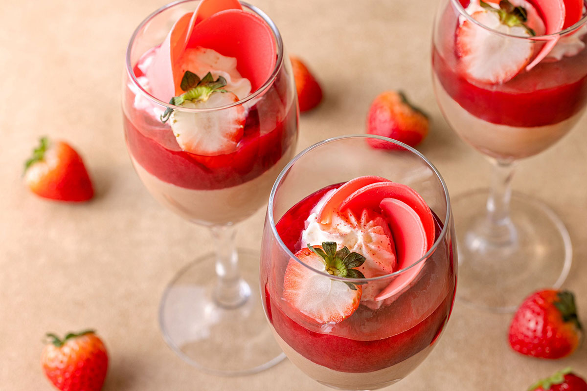 苺チョコパフェ