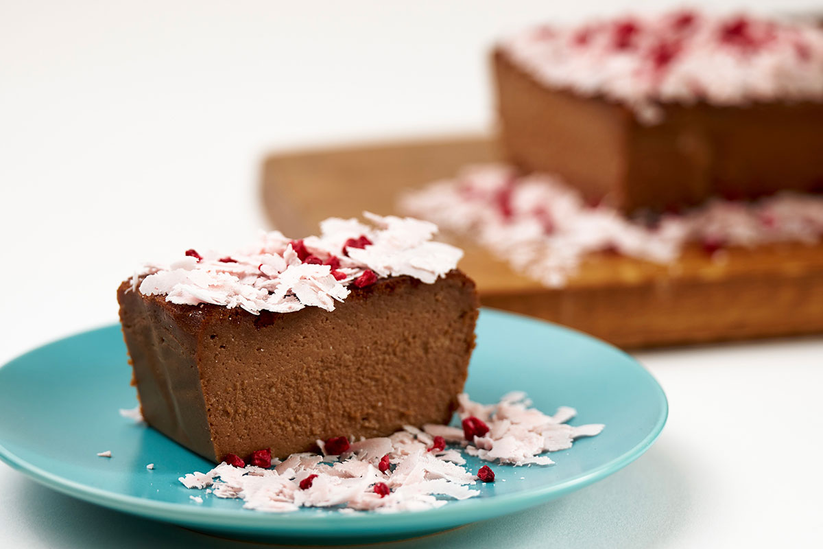 ユニコーヒーロースタリー「なめらかバスチー」から“いちごショコラ”マークイズみなとみらい限定で登場！