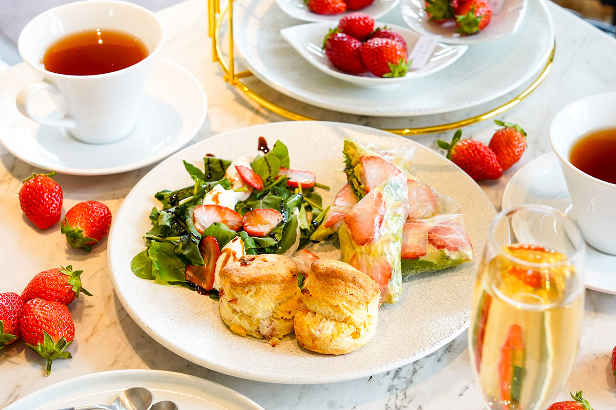 苺3種の食べ比べ付きアフタヌーンティー セイボリー