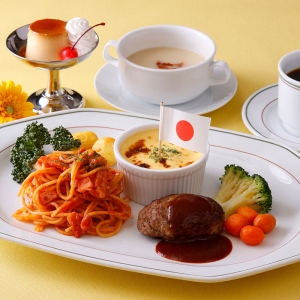 横浜・ホテルニューグランド本館カフェ「大人のお子様ランチ」伝統の味わい揃う“憧れの一皿”待望の再登場!