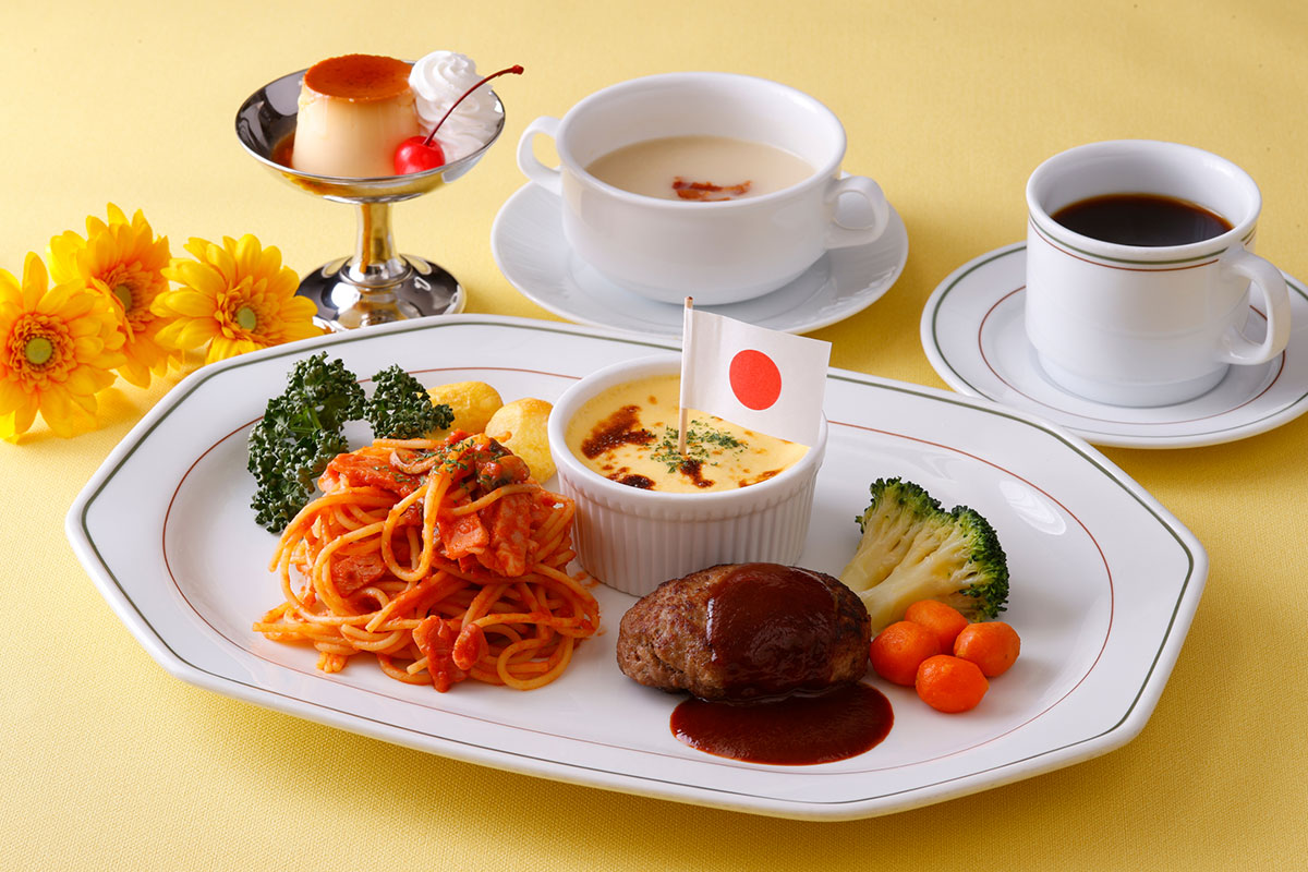 横浜・ホテルニューグランド本館カフェ「大人のお子様ランチ」伝統の味わい揃う“憧れの一皿”待望の再登場！"