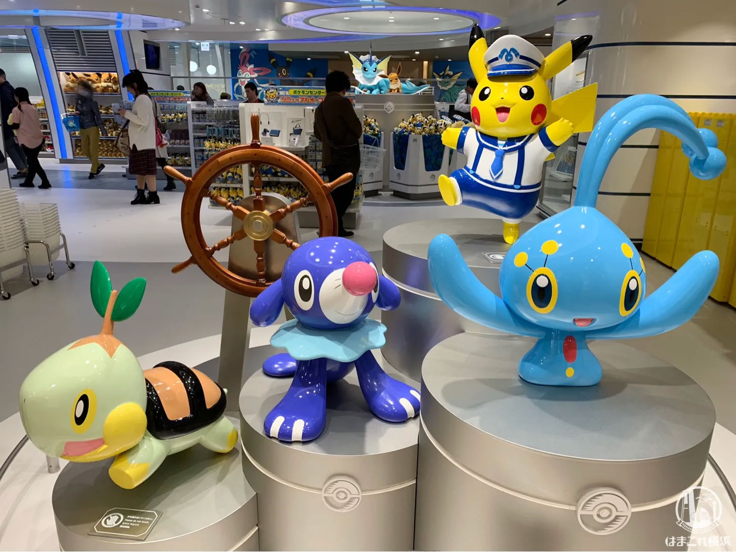 店頭のポケモンモニュメント