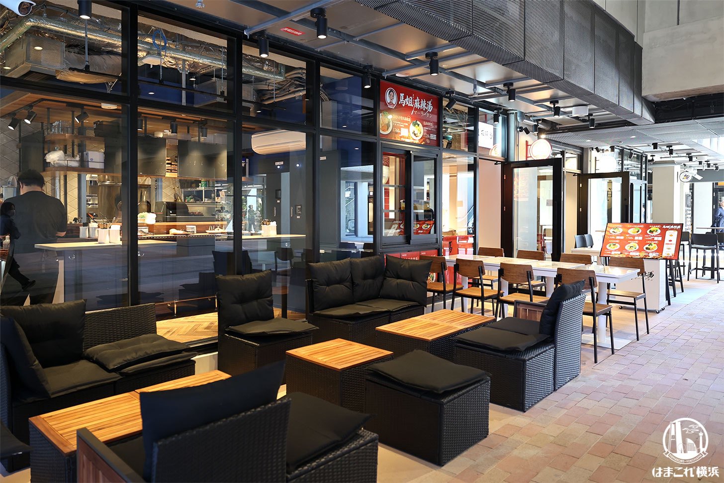 スタジアム横バル街