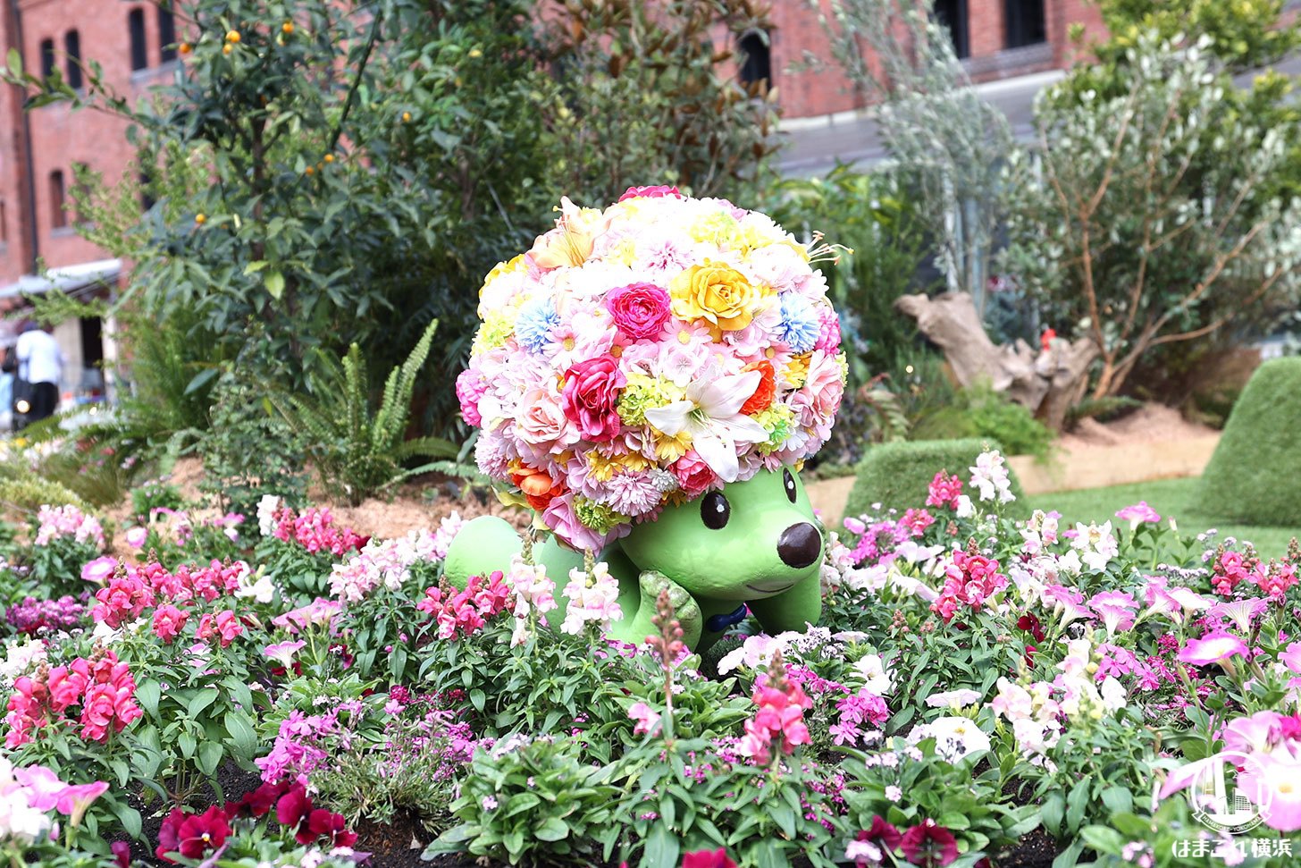 ガーデンベアもリラックスしている寝転ぶ広場