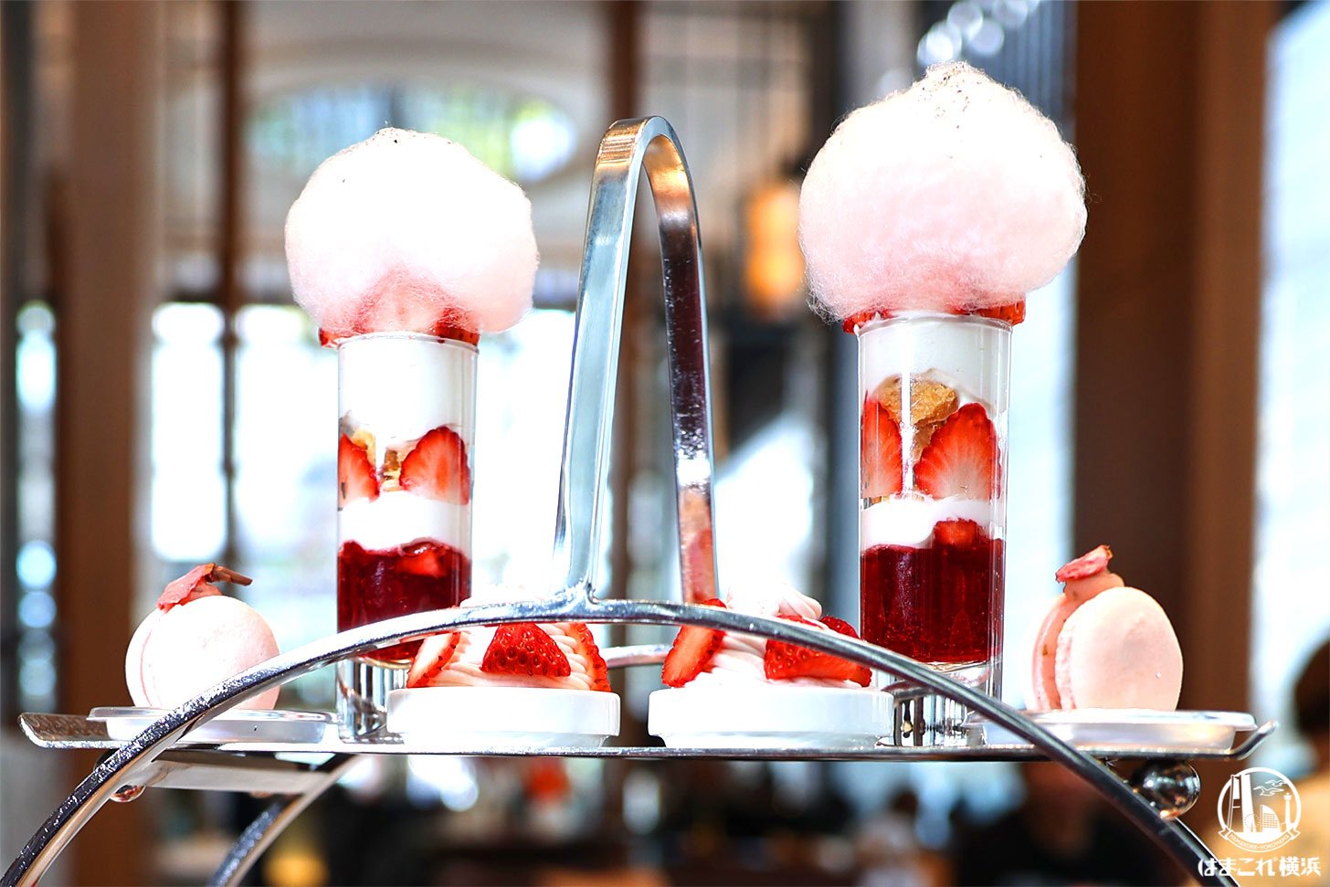 いちごミルクパフェ