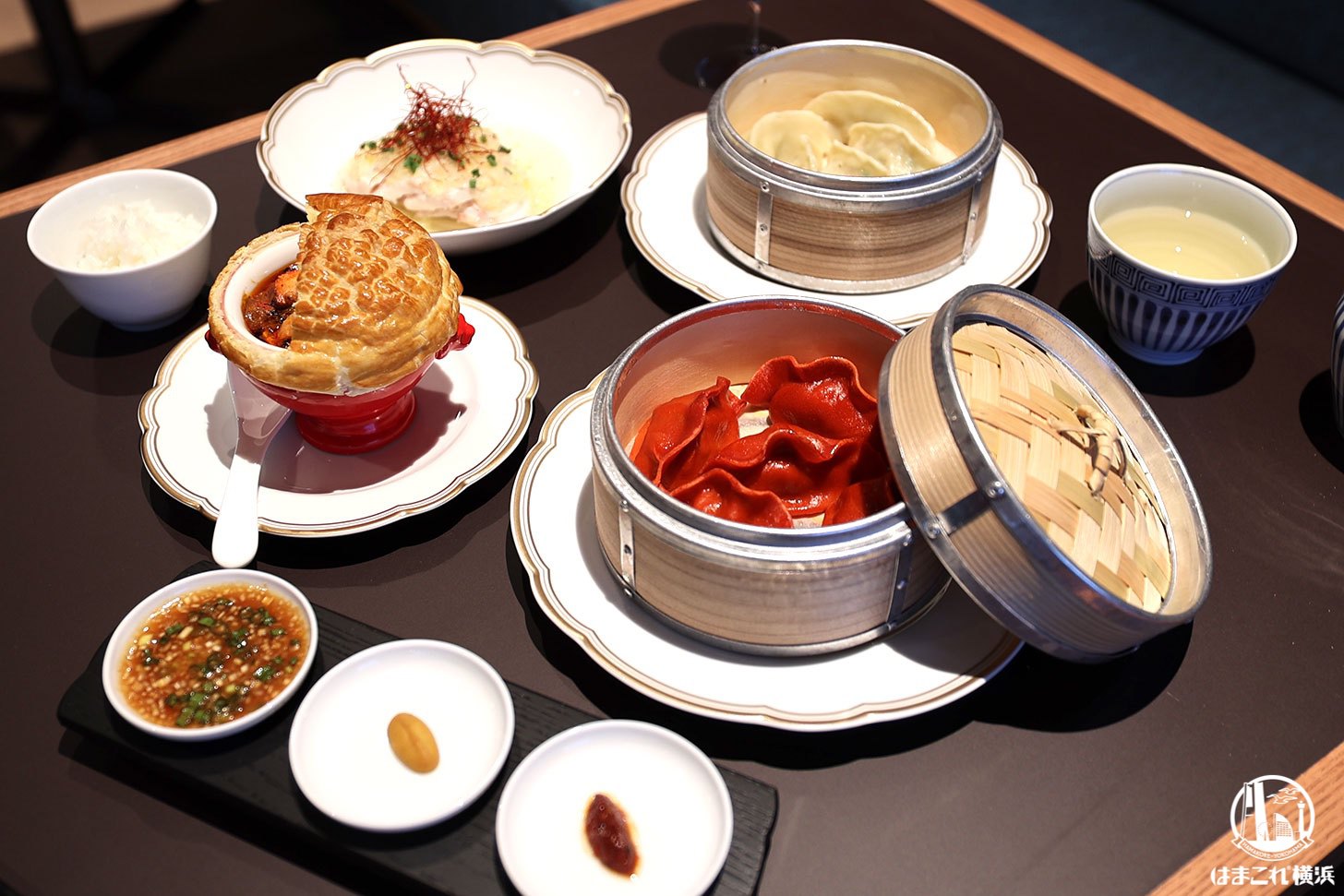 アラカルトスタイルのディナー