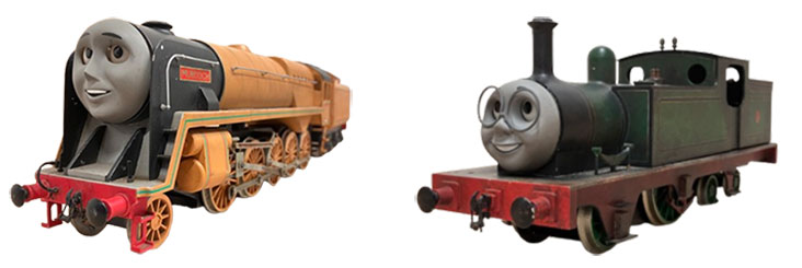 左:撮影に使用されたマードックの模型 / 右:撮影に使用されたウィフの模型