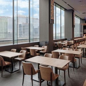横浜東急REIホテルにドリンク自由「REI Café」オープン!宿泊者無料・ビジターも一律1,200円で利用OK