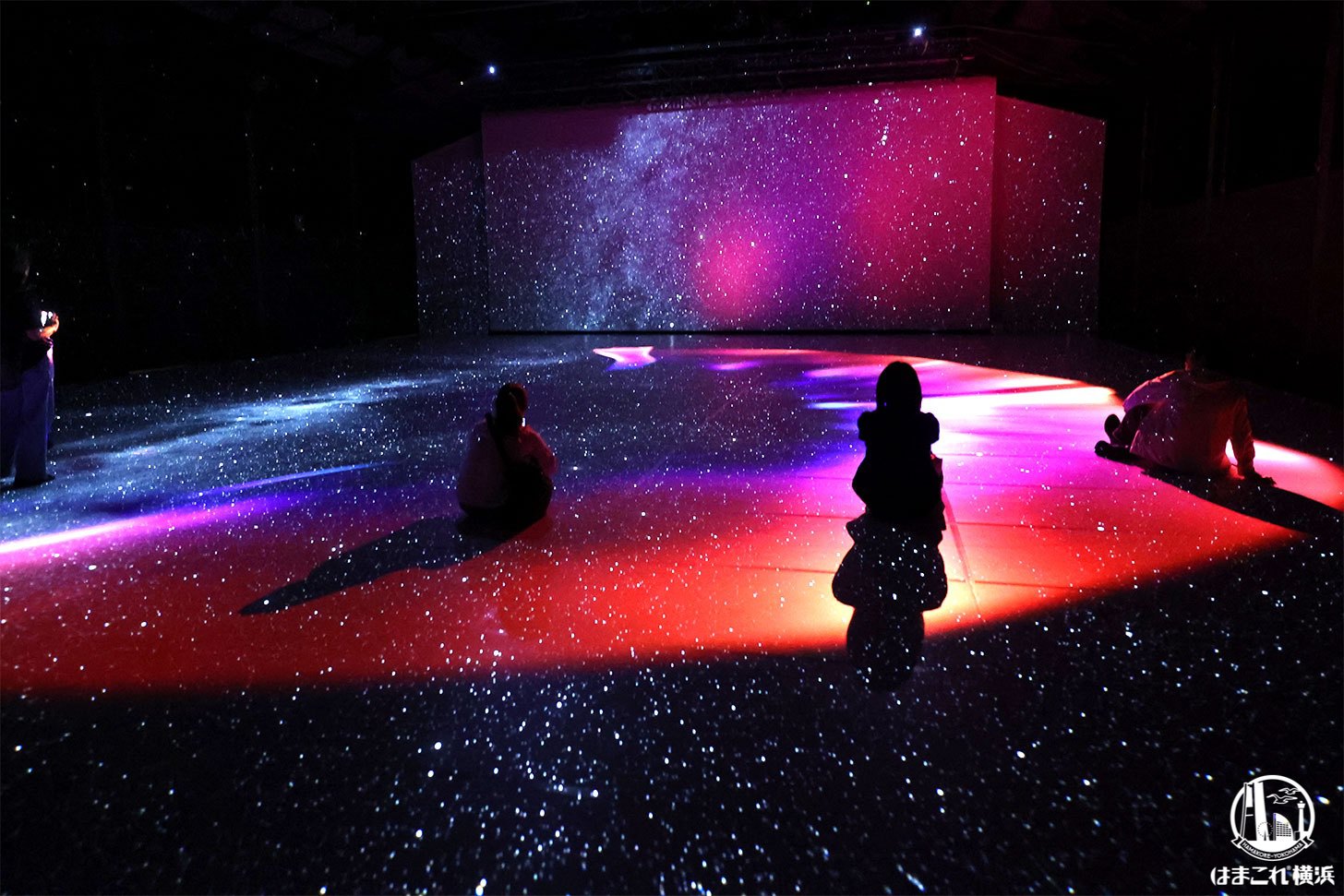 赤レンガ・アートプラネタリウム「星空を旅する」横浜から銀河へ!幻想的異空間に包まれる夏の涼やか旅体験
