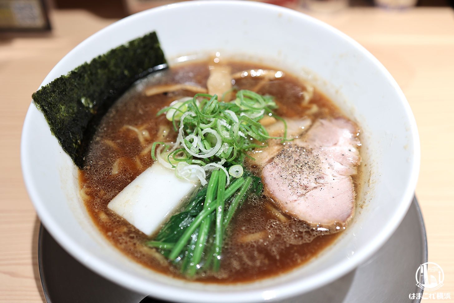 ブラックペッパー醤油ラーメン