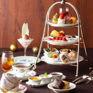 横浜ベイホテル東急“クリスマス”彩る1人1台のアフタヌーンティー登場！ショートケーキパフェも添えて