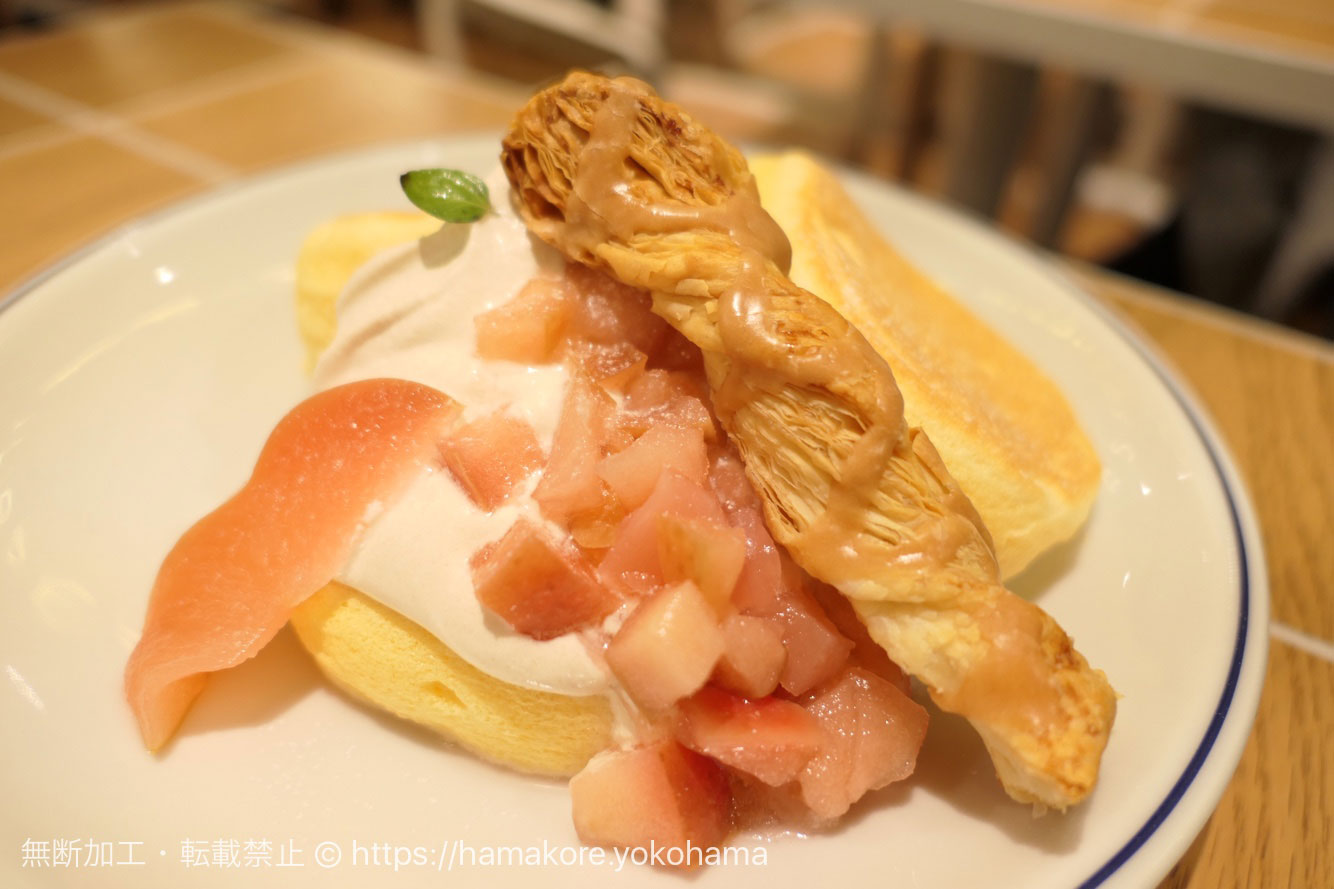 フリッパーズ 横浜元町店でアップルの「奇跡のパンケーキ」を注文！初日は大混雑で1時間半待ち