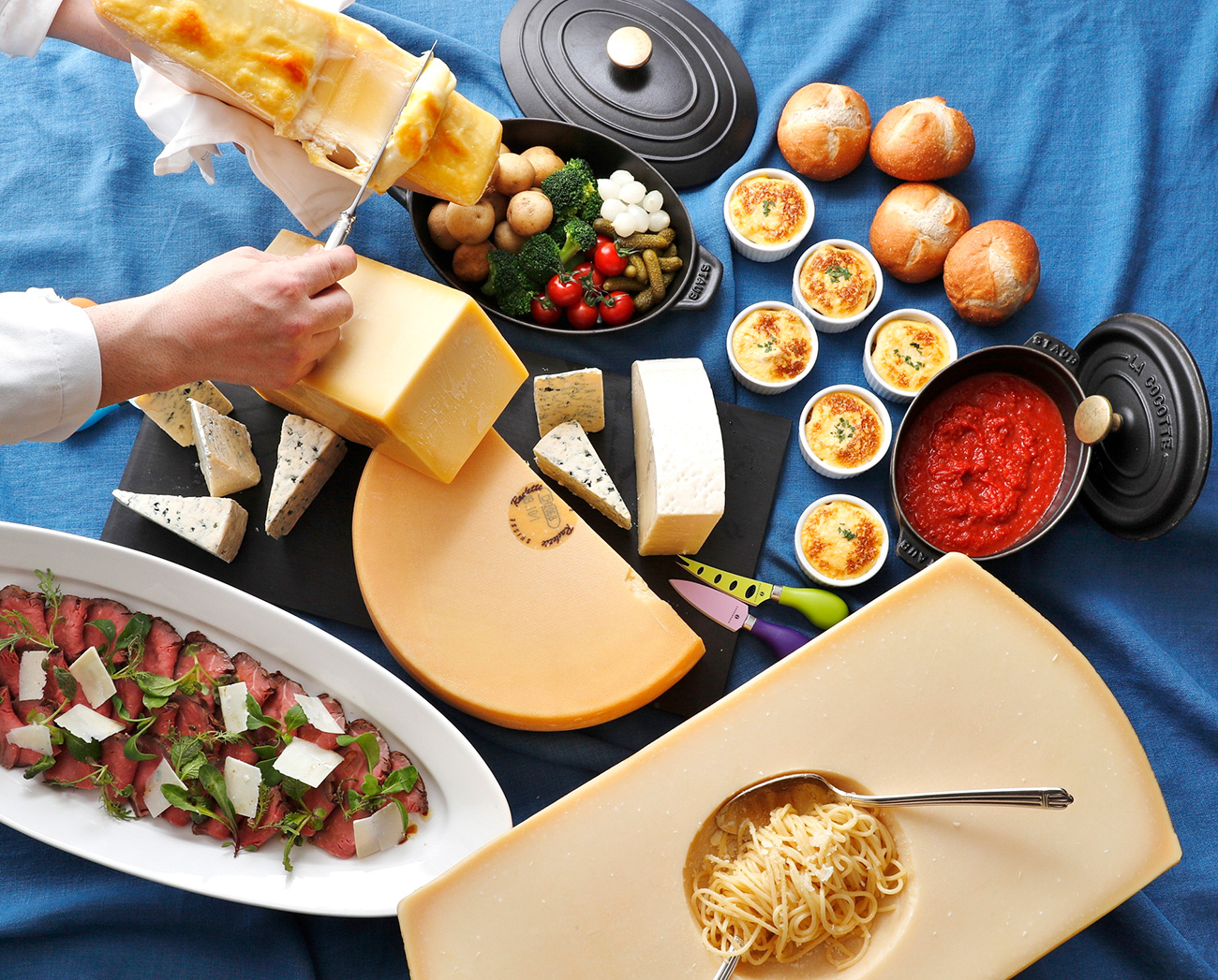 ホテルニューグランド、チーズがテーマのビュッフェ「チーズ チーズ チーズ」を開催！