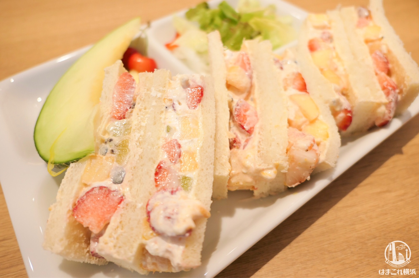 横浜「果実園リーベル」モーニングのパンケーキとフルーツサンドがフルーツ盛り盛りで安くて最強！