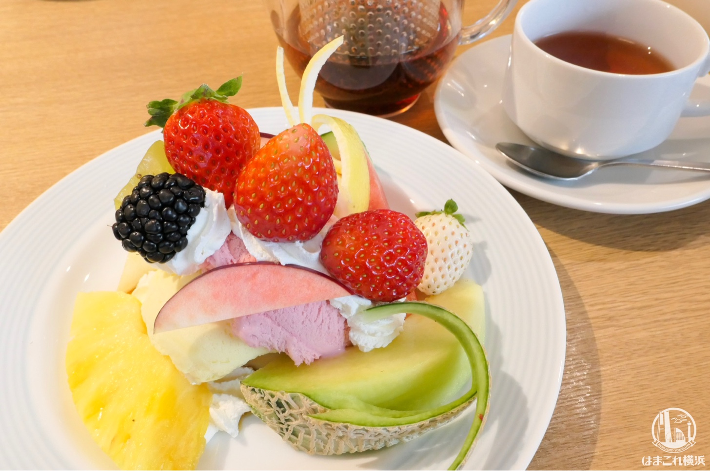 横浜「果実園リーベル」のプリンアラモードがフルーツたっぷりお得な贅沢、カフェ利用