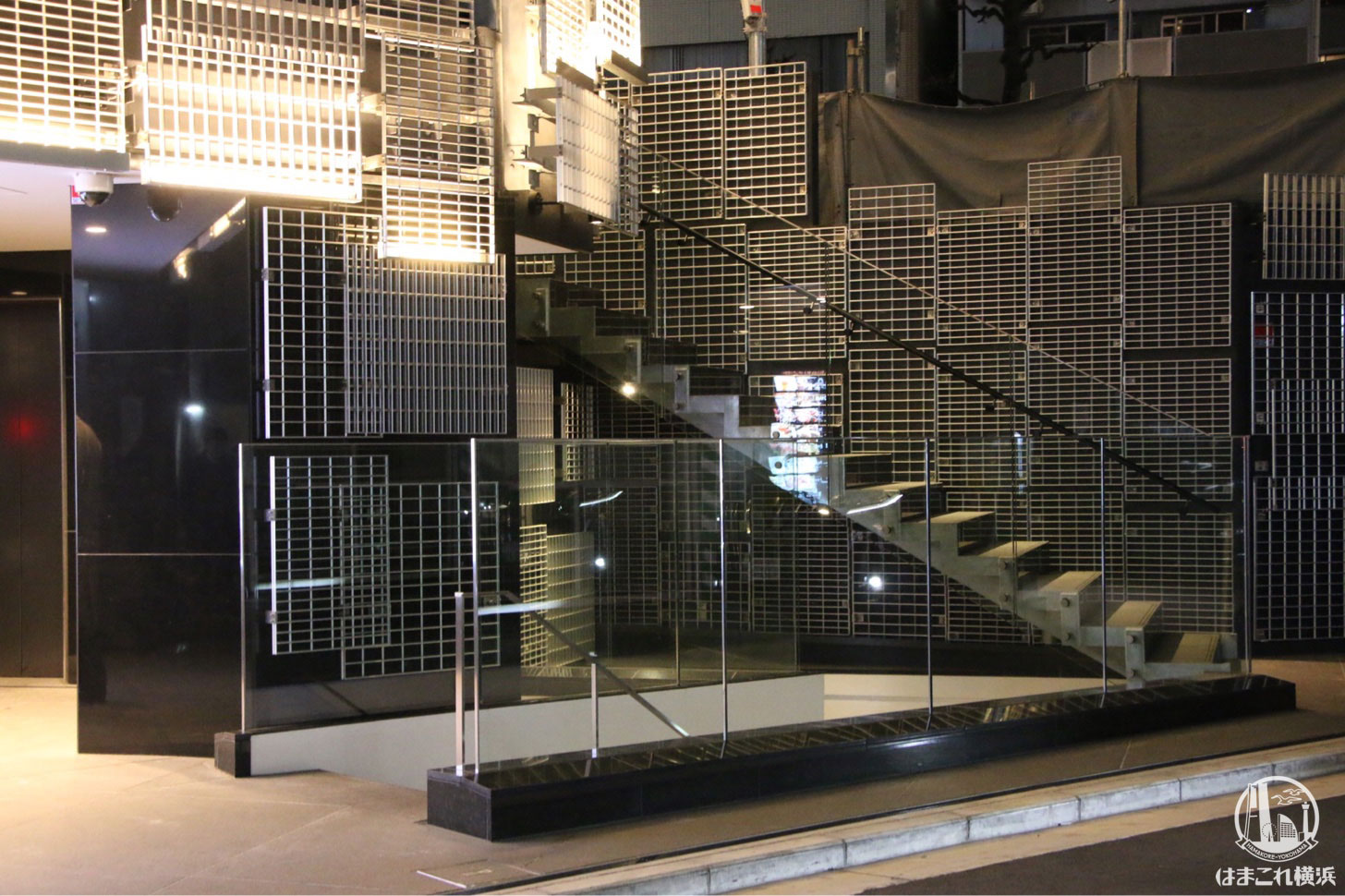 エイジング・ビーフ横濱 地下に降りる階段