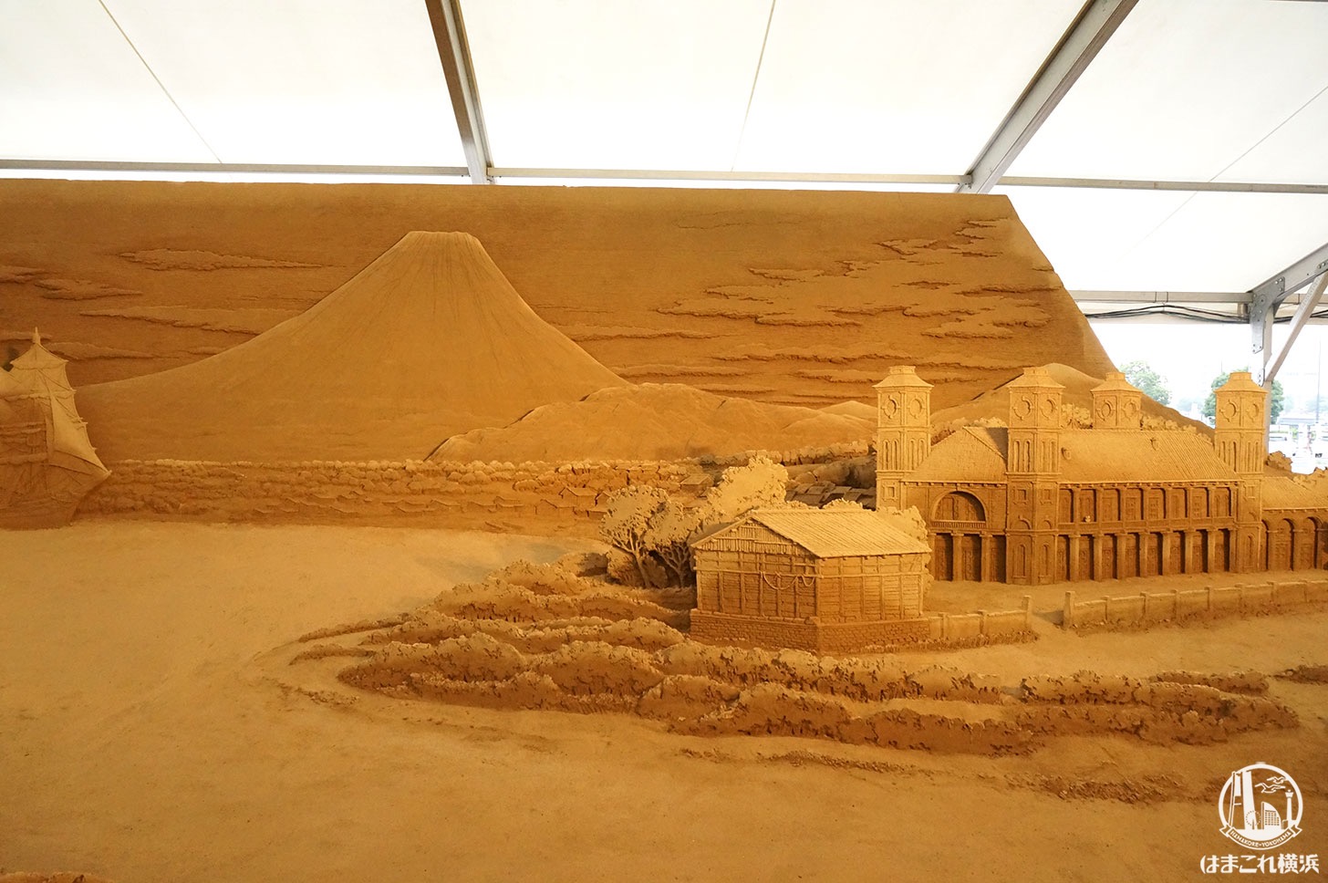 ヨコハマ砂の美術館 砂の彫刻 富士山