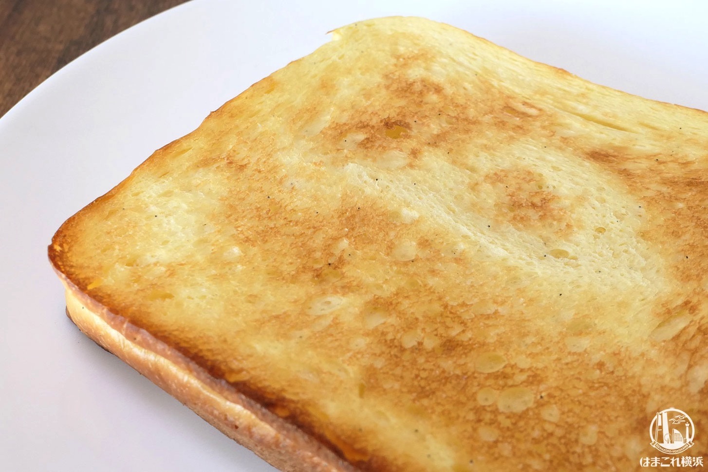 トースターで焼いた食パン「ふわ」
