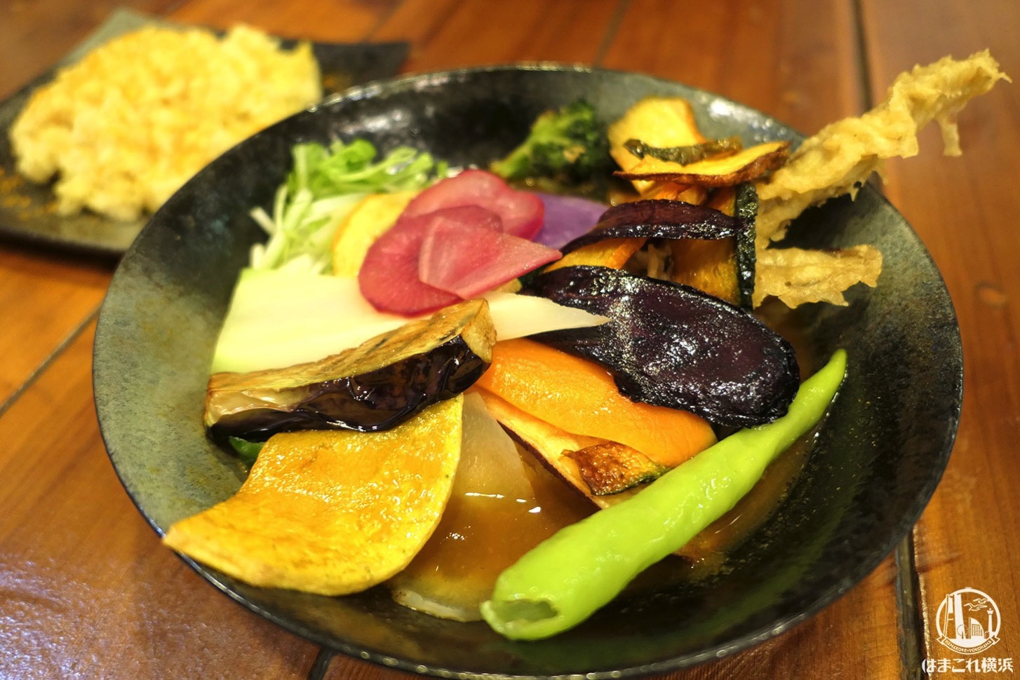 チキンと鎌倉野菜16品野菜のスープカレー