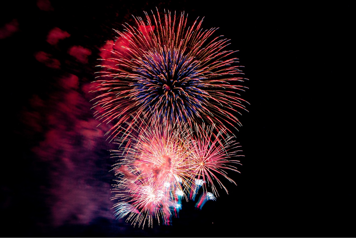 8月22日全国28都県で花火打ち上げ！神奈川県でも「エール花火」