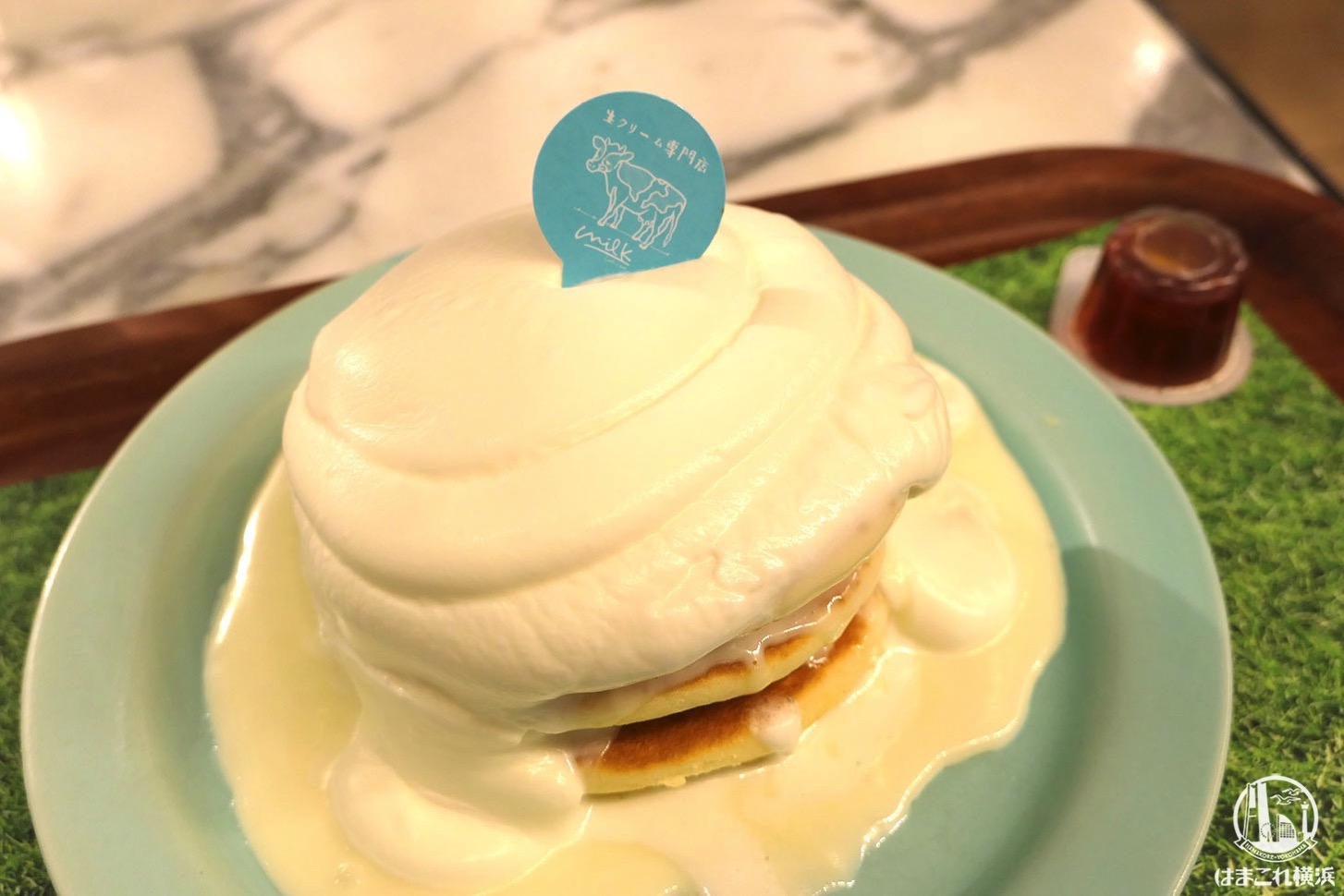 生クリーム専門店「ミルク」のパンケーキ、横浜みなとみらいで初体験！午後におすすめのカフェ