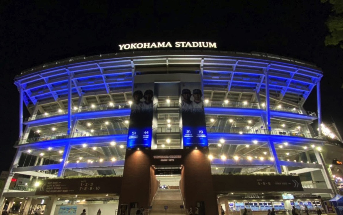 横浜スタジアム ライトアップ