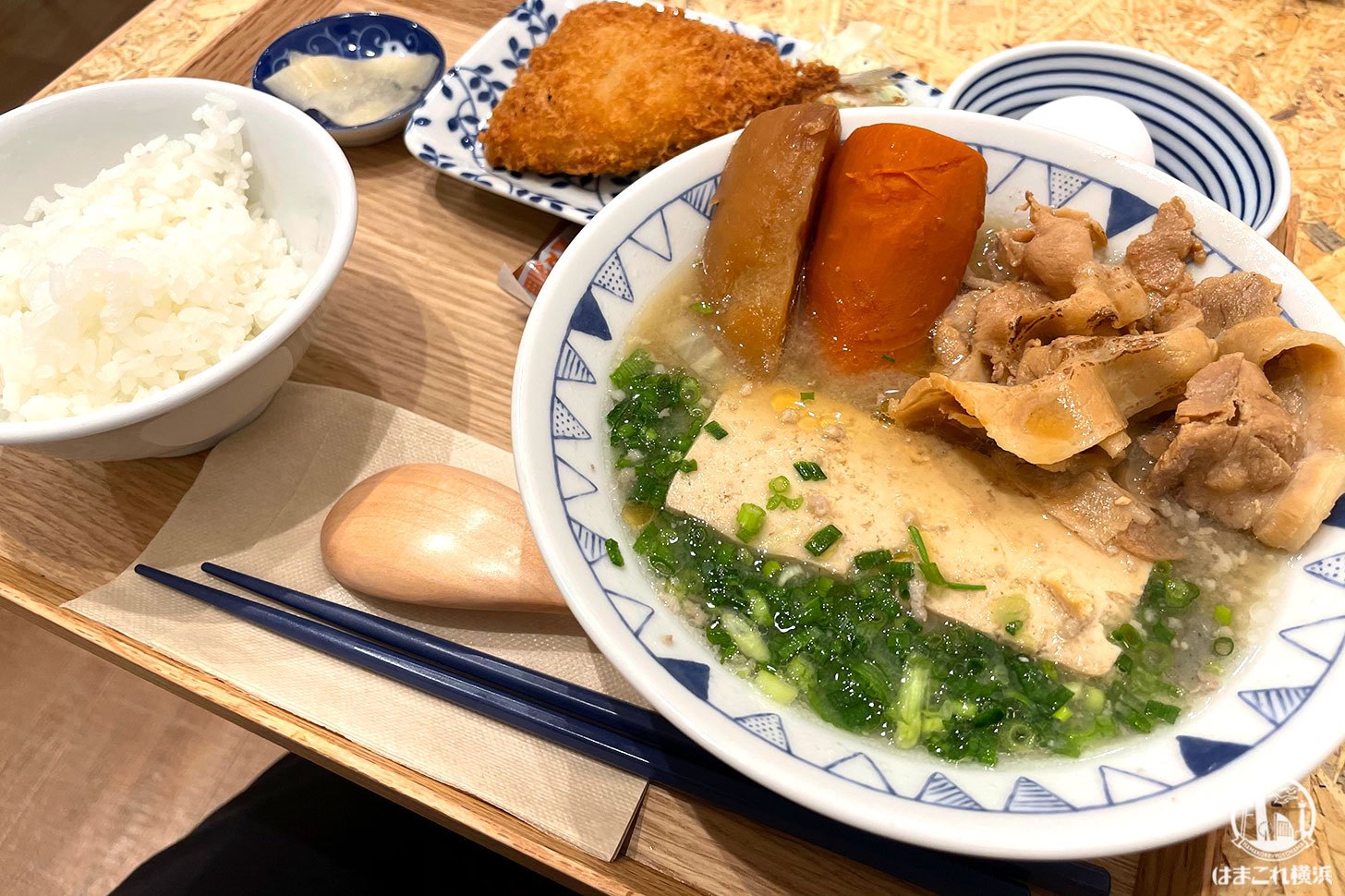 豚汁専門店「ごちとん」横浜ジョイナスで豚汁たっぷりランチ！変わりダネ豚汁も揃う