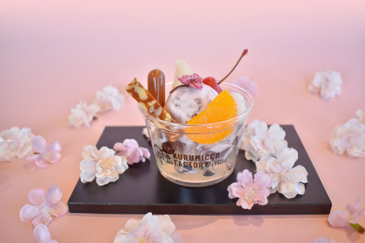 鎌倉紅谷・横浜ハンマーヘッドのカフェ「花咲きあんみつ」新発売！花の香り