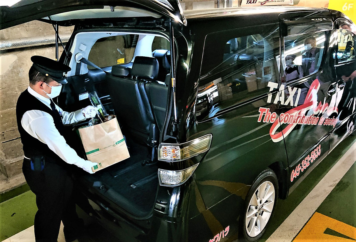 横浜高島屋、地元・横浜のタクシーと協業で生鮮食料品の即日配達サービス開始！