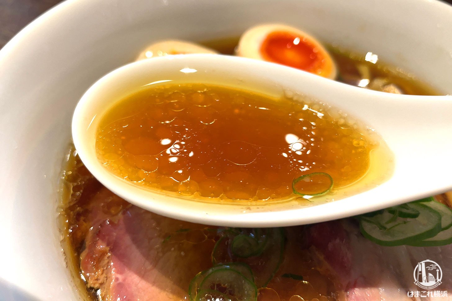 特製中華そば・醤油 スープ