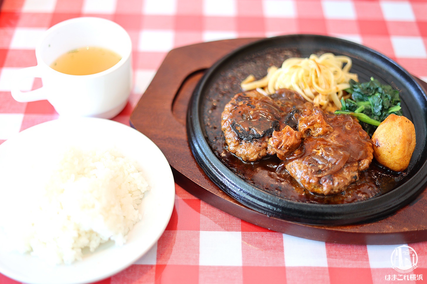 横濱大食堂で鉄板熱々ハンバーグランチ！横浜ランドマークタワーでカジュアル洋食を