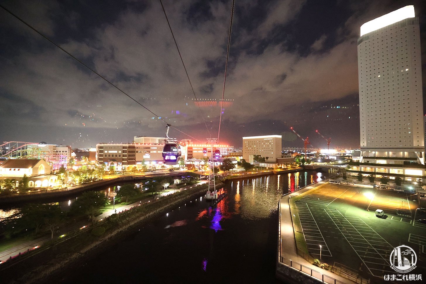 ゴンドラから見た夜景 横浜ワールドポーターズ・横浜赤レンガ倉庫