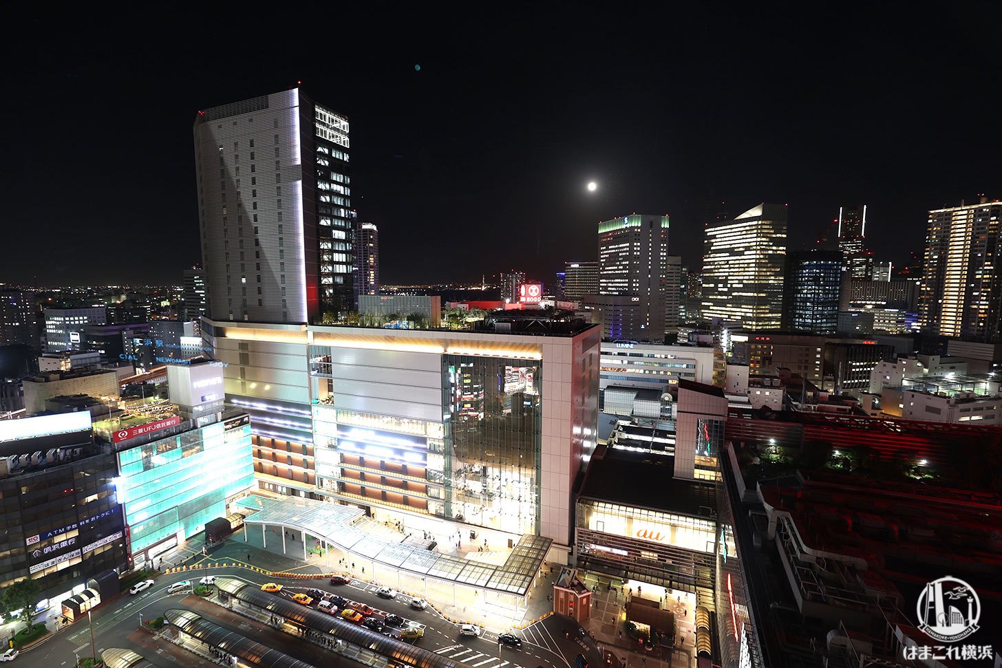 ラグジュアリーフロア「デラックスルーム」から見た横浜駅 全景